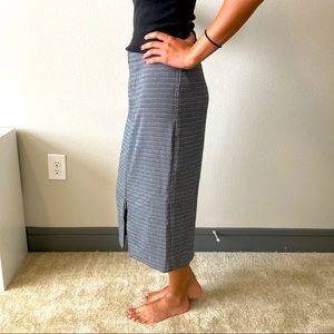 Worthington Size 6 long pencil skirt
